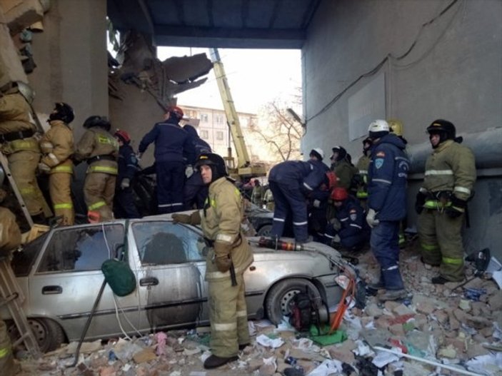 Rusya’da çöken binada ölü sayısı 18’e yükseldi