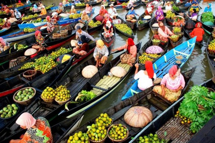 Güneydoğu Asya’nın yüzen pazarları: Floating markets