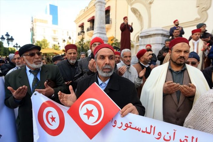 Tunuslu imamlardan miras eşitliği protestosu