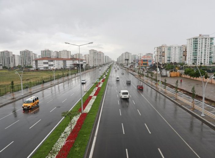 Diyarbakır'a rekor miktarda asfalt döküldü