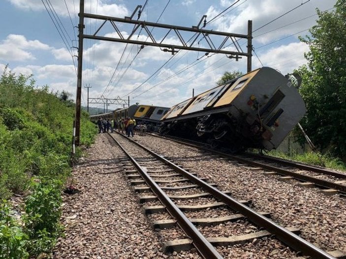 Güney Afrika'daki tren kazasında ölü sayısı arttı