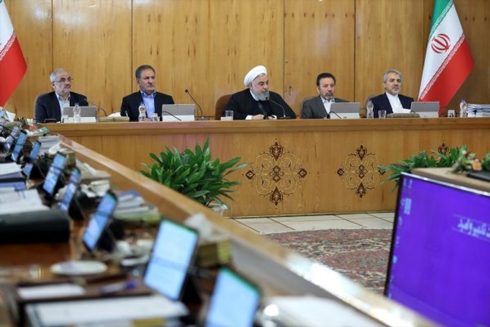 Ruhani: Temel gündemimiz halkın geçim şartları