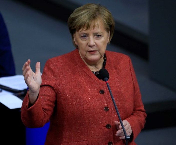 Merkel: Avrupa'da yükselen ırkçılığı önlemeliyiz