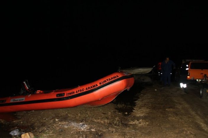İzmir'de ördek avına çıkan avcıların kayığı battı: 2 ölü