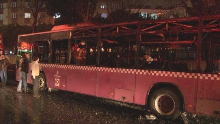 Küçükçekmece’de park halindeki halk otobüsünde yangın