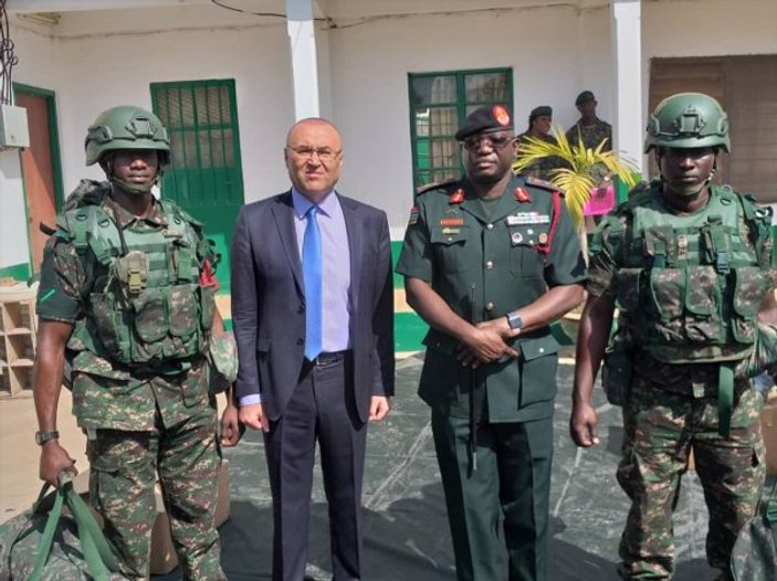 Türkiye'den Gambiya ordusuna destek