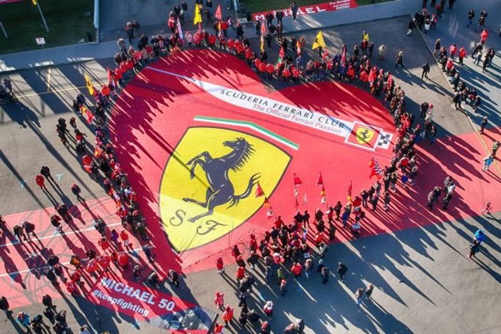 'Şampiyon'a Ferrari'den vefa