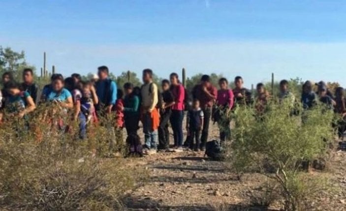 Arizona'da göçmenler için çöle su bırakanlara ceza