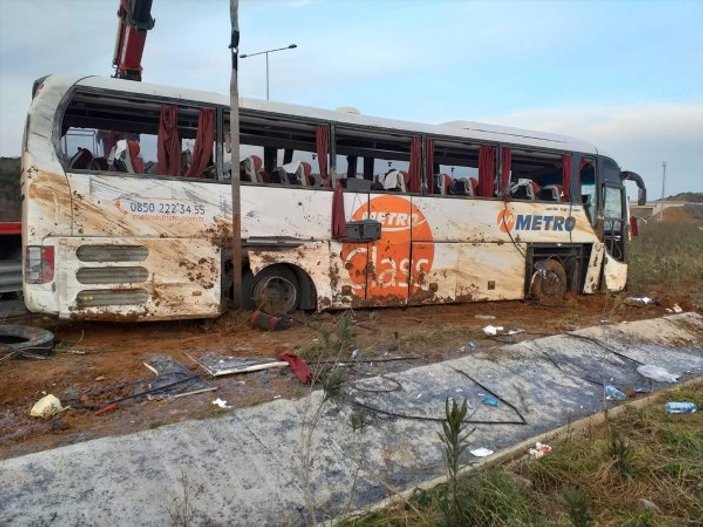 İstanbul’da otobüs devrildi: 6 yaralı