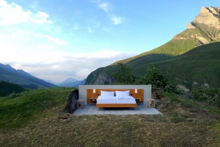 İsviçre Alpleri'nde yıldızları saymakla bitmeyen otel