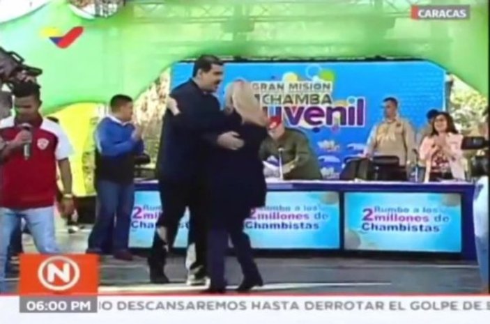 Maduro Caracas'ta dans etti