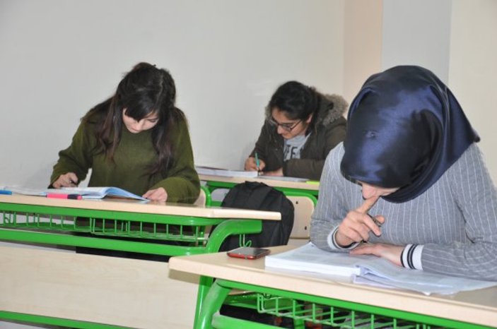 Yüksekovalı öğrencilerden sınav merkezi talebi