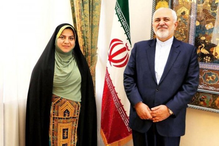 İran'da gündem Sünni kökenli ilk kadın büyükelçiyle fotoğraf