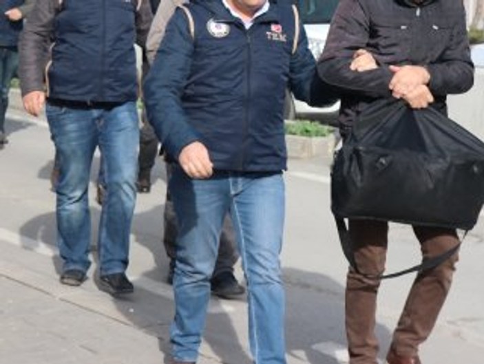 Bursa'da FETÖ'nün 'gaybubet evleri'ne operasyon