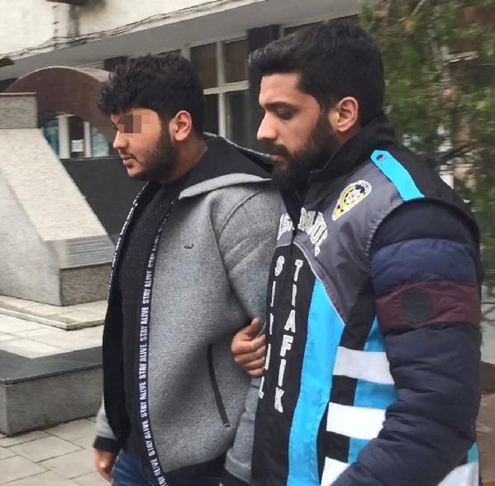 İstanbul'da drift yapan 2 sürücüye gözaltı