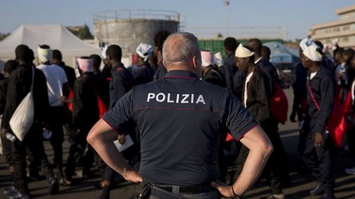 İtalya'da sınır dışı edilme riski intihar ettirdi