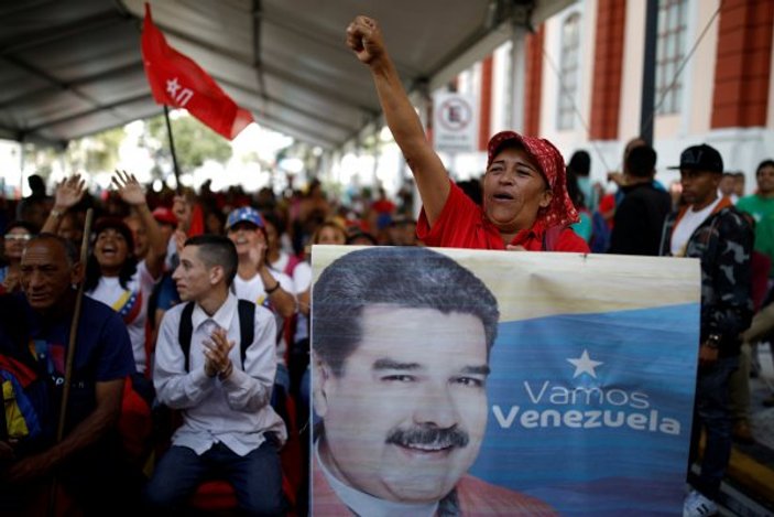 Maduro: ABD, Libya ve Irak'taki gibi petrolümüzü istiyor