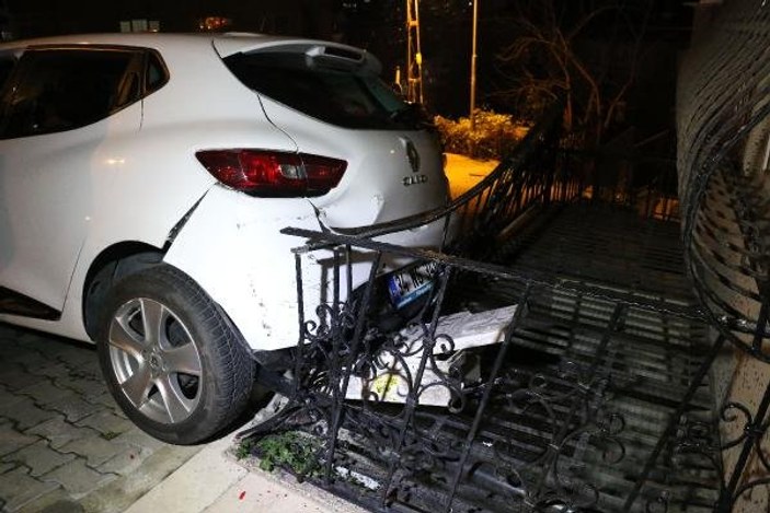 İstanbul'da fren yerine gaza basan sürücü kaza yaptı