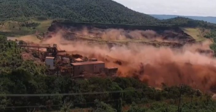 Brezilya'da çöken barajın güvenlik görüntüleri yayınlandı