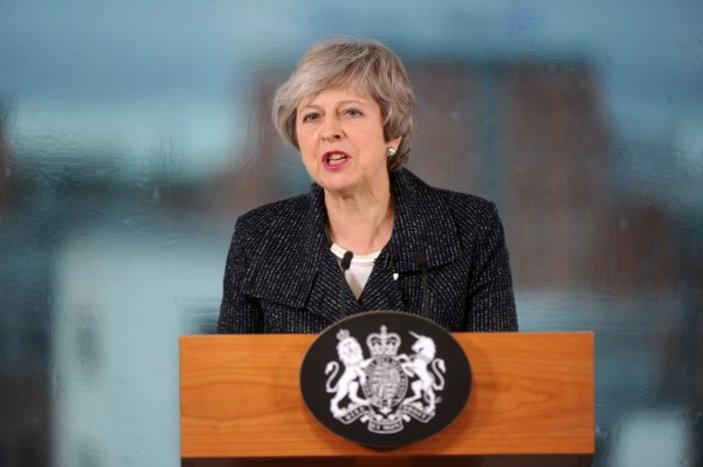 İngiltere Başbakanı May: AB'ye teklif yaptık
