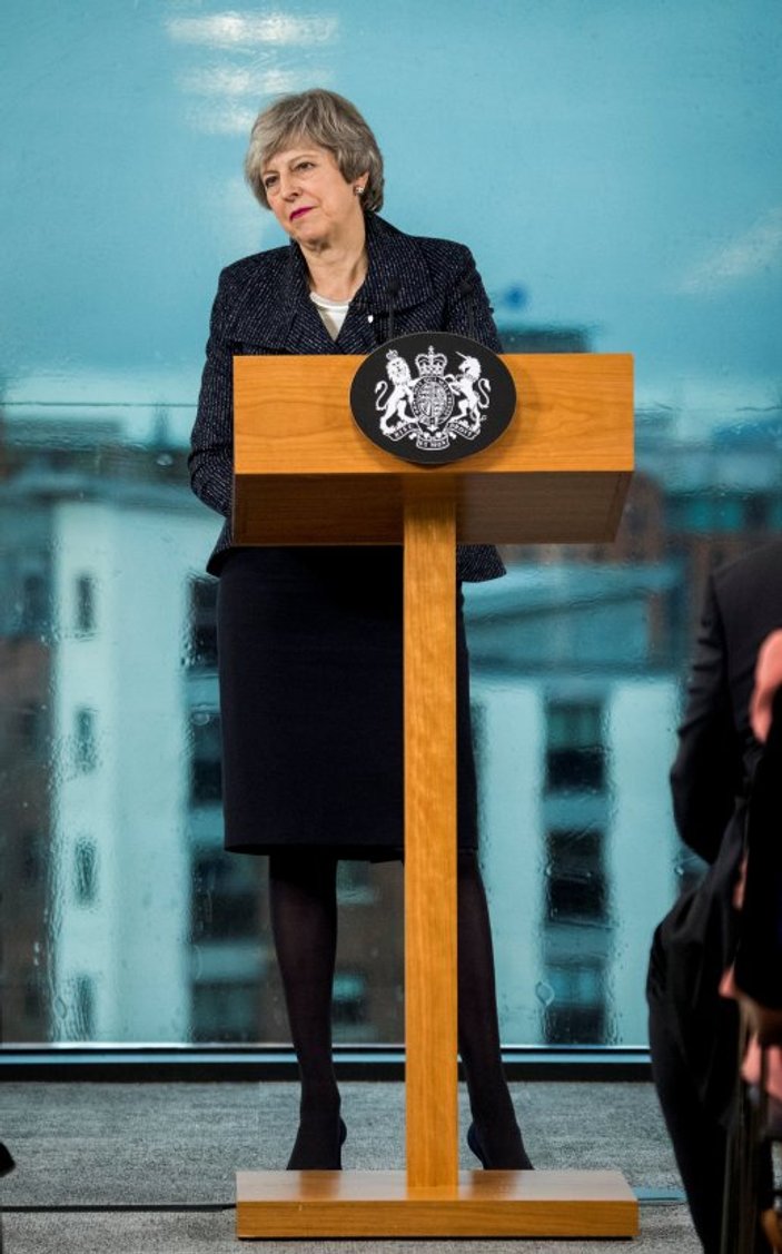 İngiltere Başbakanı May: AB'ye teklif yaptık