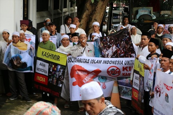 Endonezya'da Hindistan karşıtı gösteri