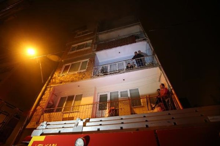 Bursa’da 5 katlı binada yangın çıktı