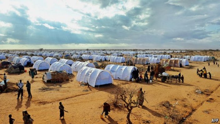 Guterres'ten mülteci almayan ülkelere: Afrika'ya bakın