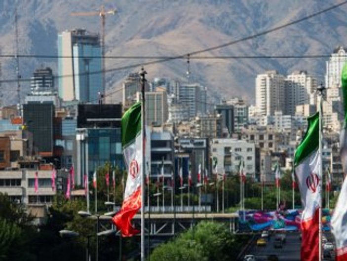 İran'dan Irak'a vizelerin kaldırılması teklifi