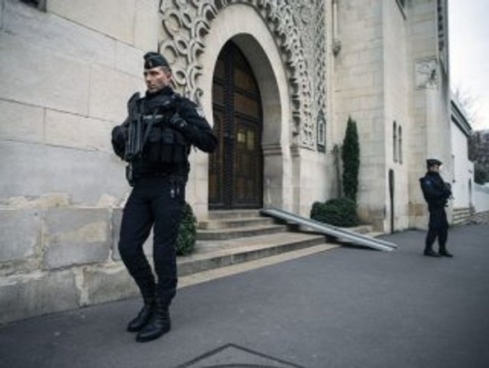 Avusturya'da mahkeme cami kapatma kararını iptal etti