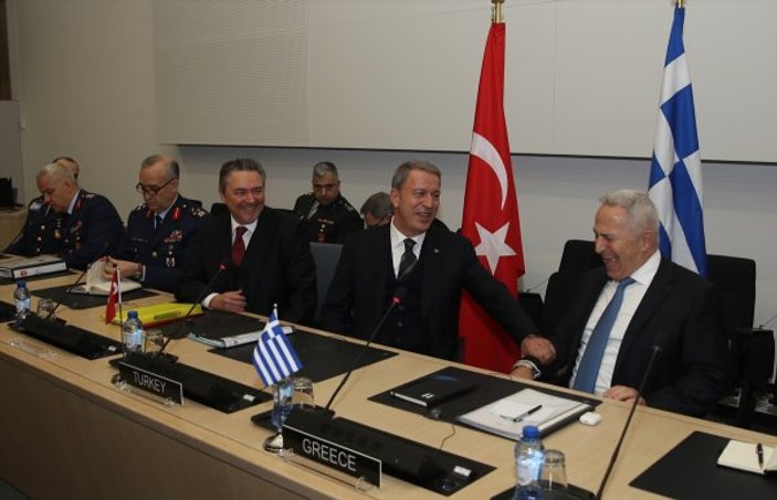Hulusi Akar Yunanistan Savunma Bakanı ile bir araya geldi