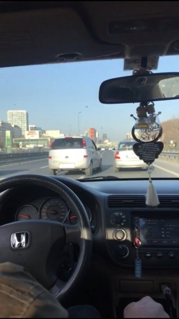 İstanbul'da inatçı sürücüler trafiği birbirine kattı