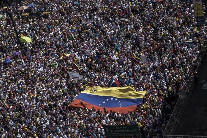 Rusya: ABD, Venezuela'da provokasyon hazırlığında