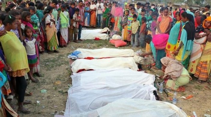 Hindistan'da sahte içkiden 50 kişi öldü
