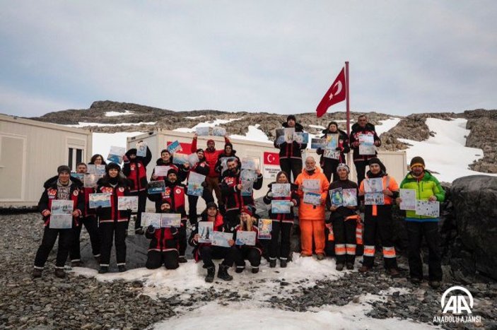 Bakan Varank: Antarktika'da geçici bilim üssünü kurduk