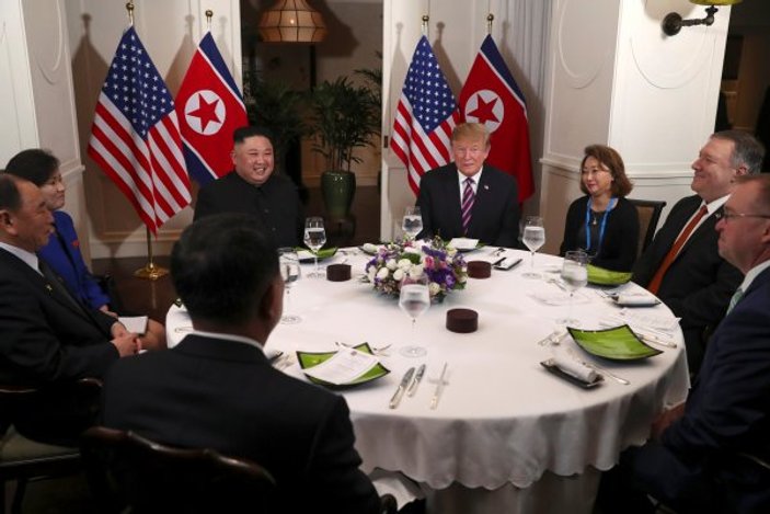 Trump ve Kuzey Kore lideri Kim Vietnam'da buluştu