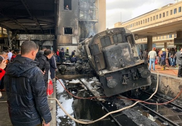 Mısır'daki tren kazasının nedeni makinist kavgası