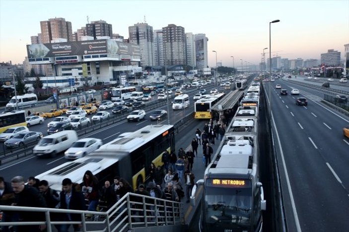İstanbul nüfus ve araç sayısının paralel artışı