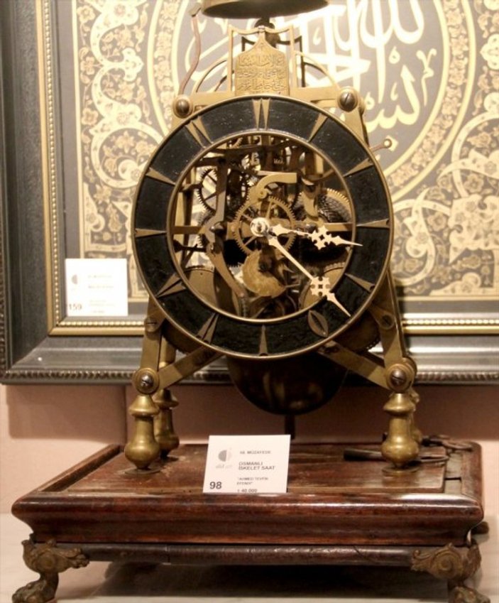 Osmanlı İskelet Saati 100 bin 800 liraya satıldı