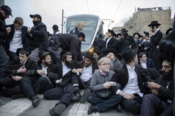 İsrail polisinden Ultra-Ortodoks Yahudilerine müdahale