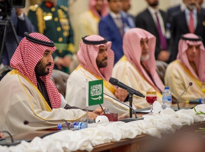 ABD'li senatör Suudi prensi çeteye benzetti