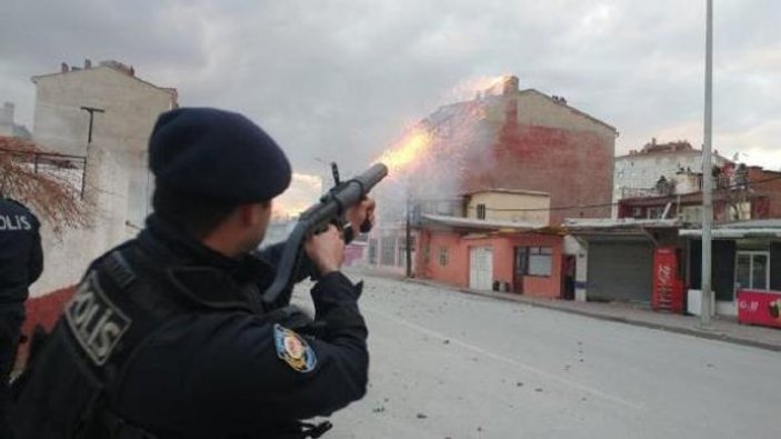 Konya'da bir mahalle savaş alanına döndü