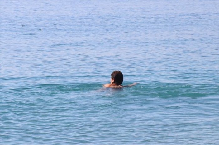 Antalya'da mart ayında deniz keyfi