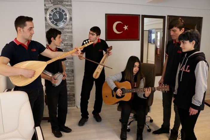 Öğrencilere 'müzikli ara' ile motivasyon