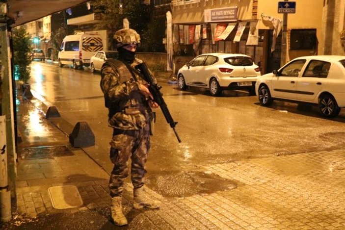 İstanbul'da şafak vakti operasyonu: 40 gözaltı