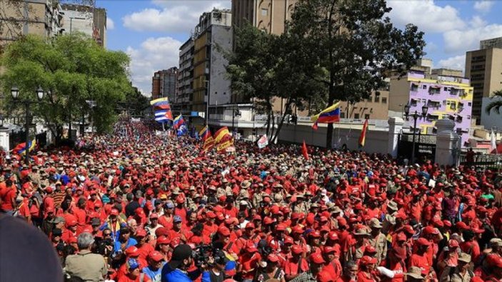 Venezuela’da halk yine sokaklara dökülecek
