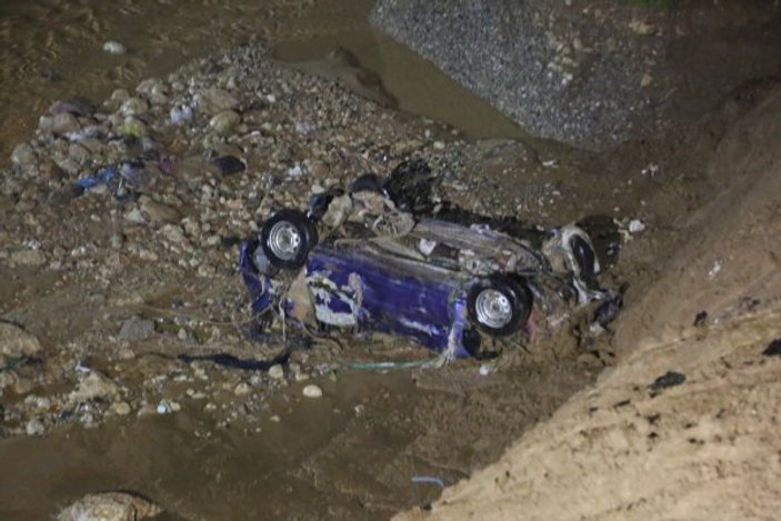 Cizre’de imamın sürdüğü araç sele kapıldı: 2 kişi öldü