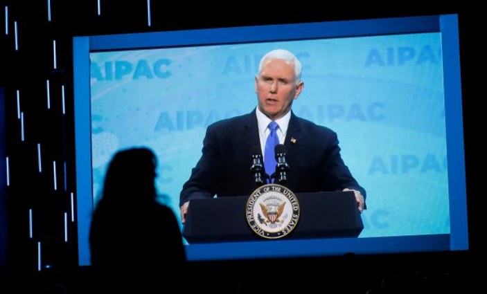 Mike Pence'den Golan Tepeleri açıklaması