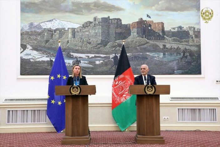 Afganistan'da kalıcı barış için görüşmeler yapılıyor