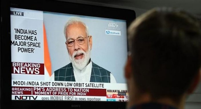 Hindistan uydu vurdu